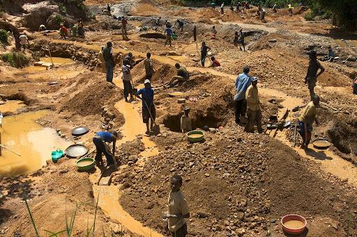 Tragic Mining Site Collapse Claims 13 Lives in Plateau: A Wake-up Call for Illegal Mining Dangers