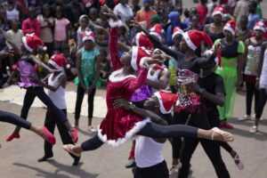 Ballet Lights Up Kibera Slum in Nairobi This Christmas