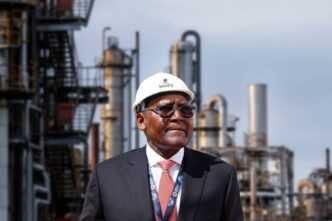 Dangote Raises Bulk Petrol Prices to N955 Amidst Global Crude Oil Surge