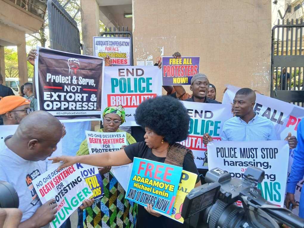 endbadgovernance protesters rally at abuja court demanding sowore's immediate release1