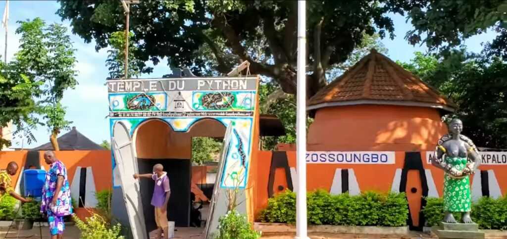 sacred python temple of ouidah benin entrance 2 credits emdamakina